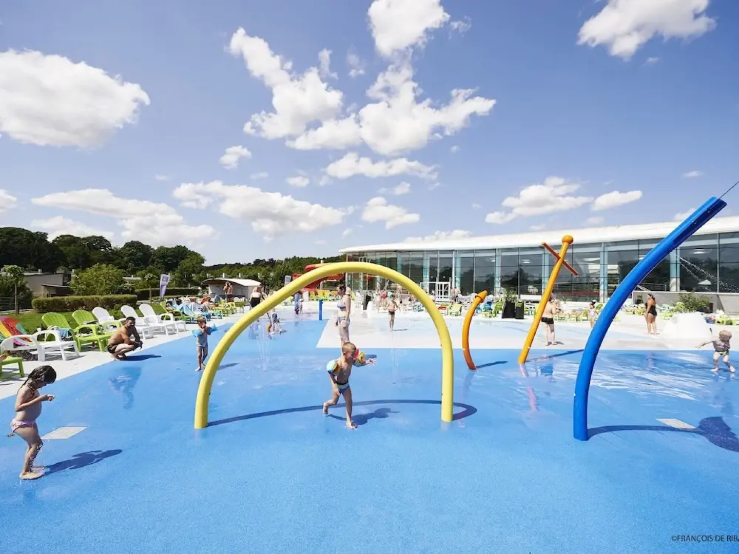 Nice Luxuriuos Villa With Sauna, Located in a Lake Area