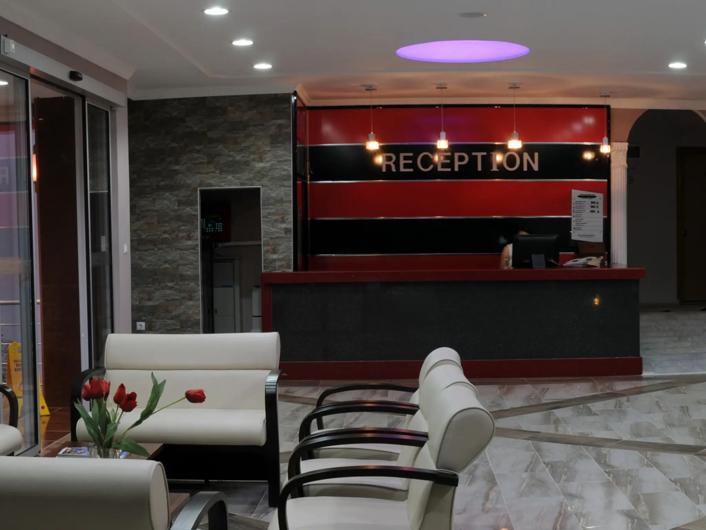 Rosy Hotel