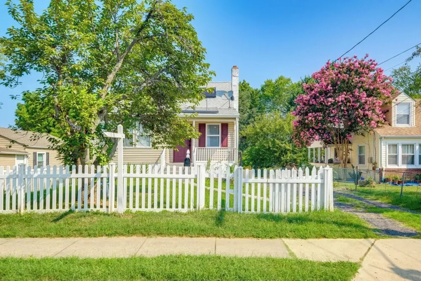 Rockville Home w/ Spacious Yard: 17 Mi to DC!