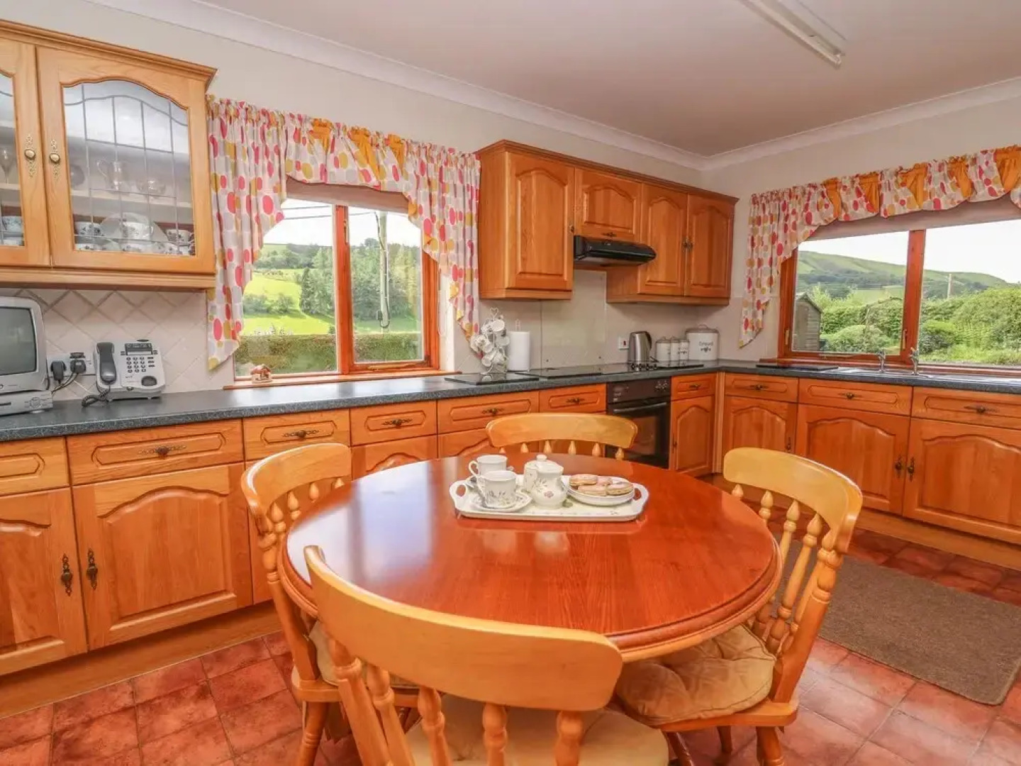 Drainbyrion Farm House