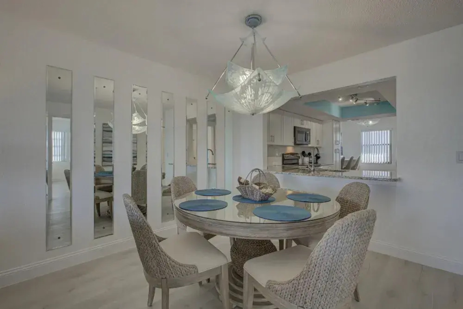 Anna Maria Island Absolute Anna Maria-private Beach Access-heated Pool-wi-fi