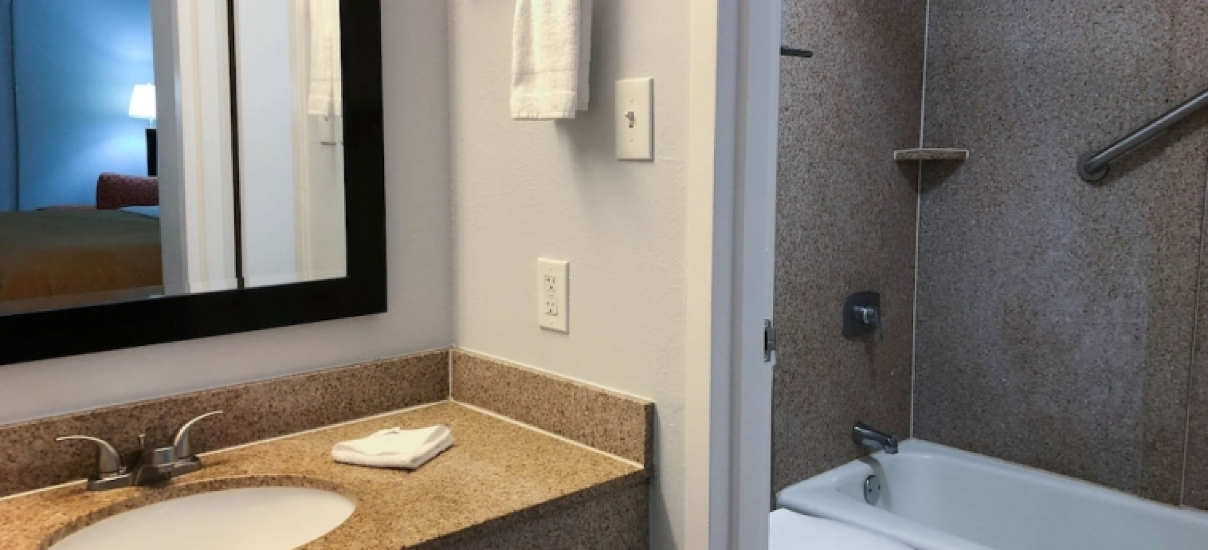 Studio 6 LaPlace, LA