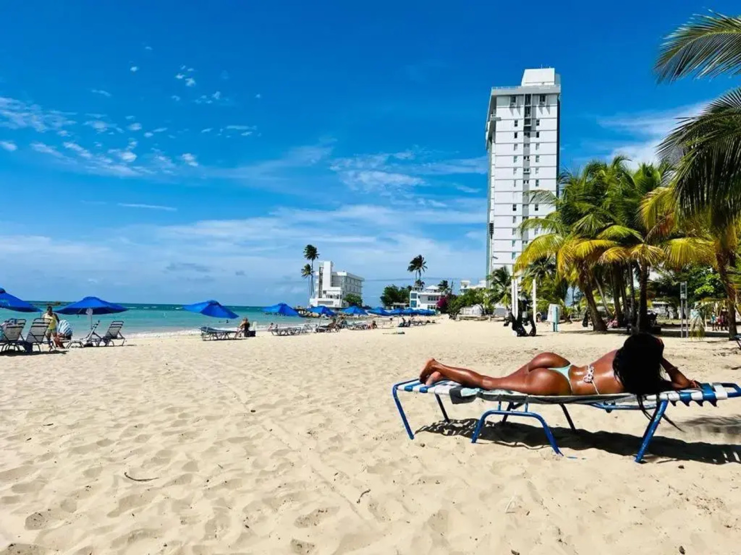 Ocean View apt on Isla Verde in a 14th floor