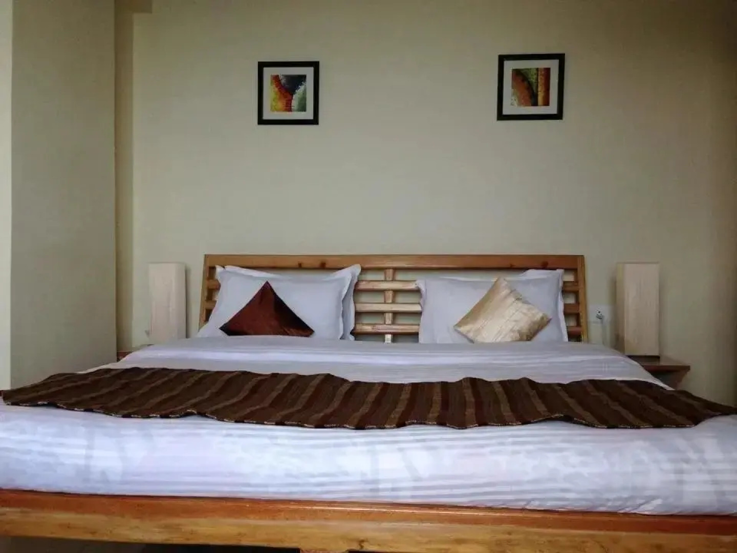 Queen's Meadow Hotel