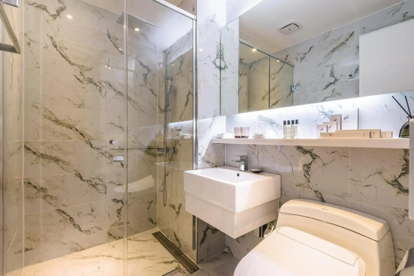 Augila Hotel Jeju Oceano Suites