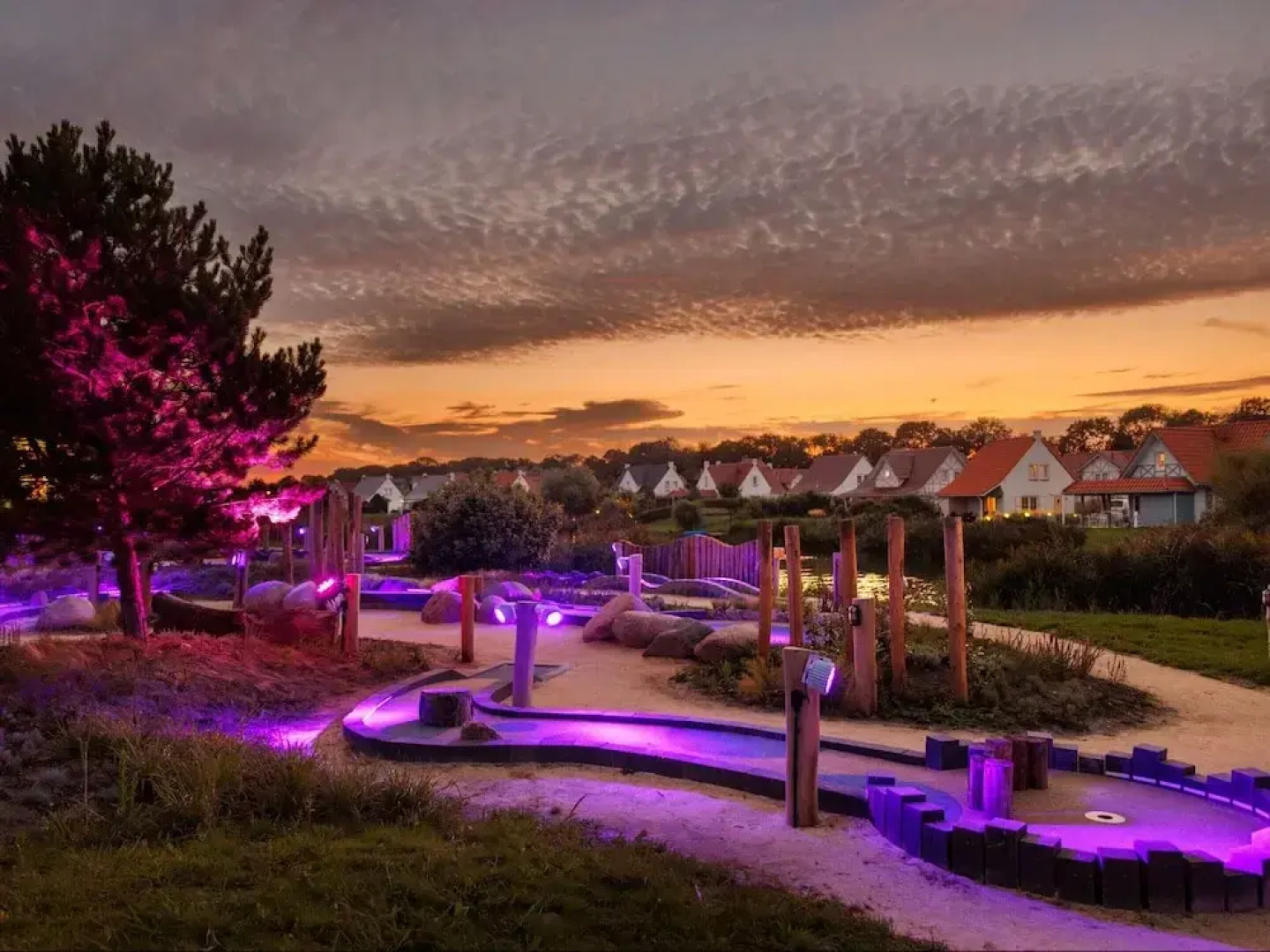 Detached Villa With Three Bathrooms Near the Sea