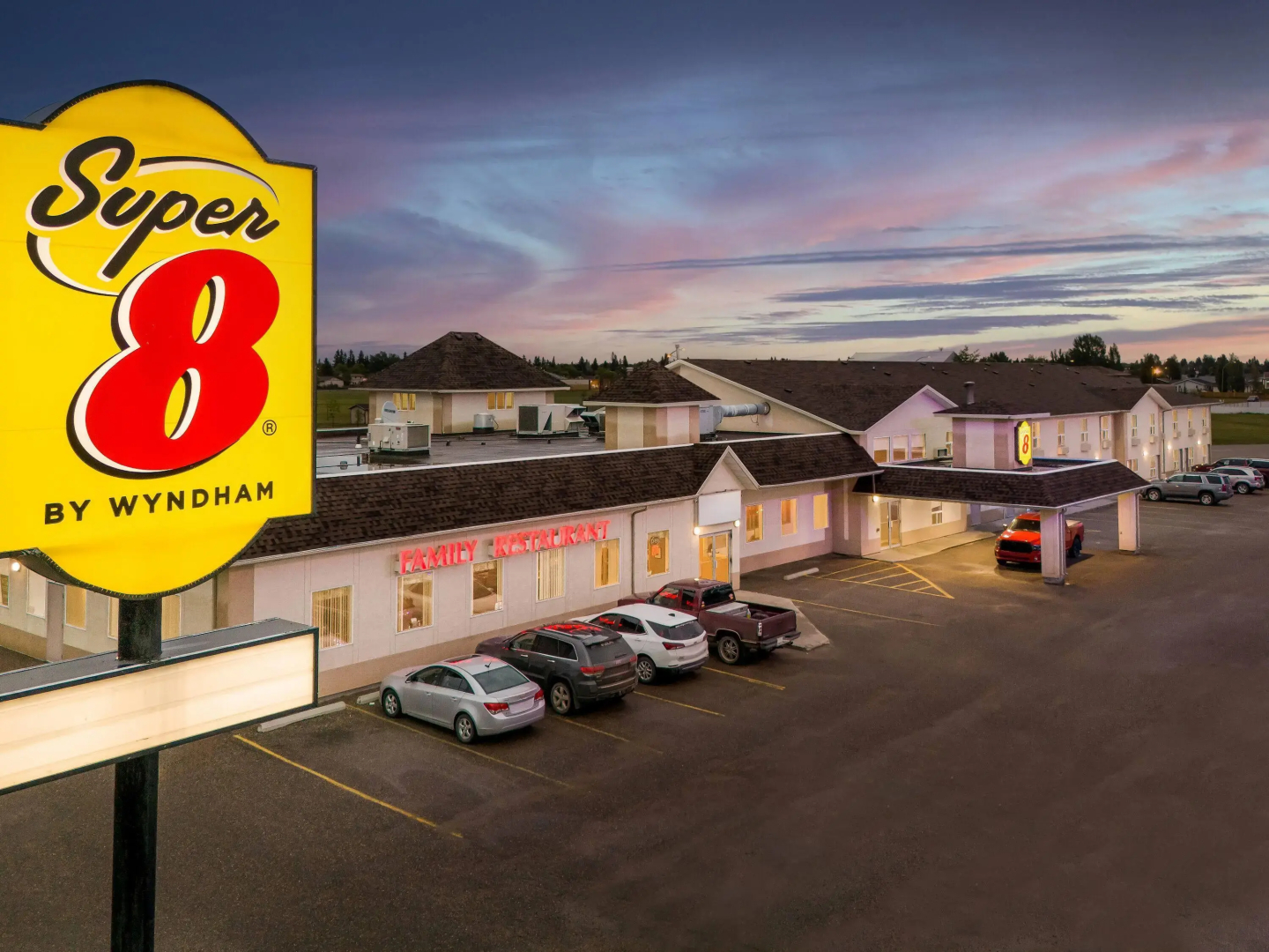 Super 8 by Wyndham Meadow Lake