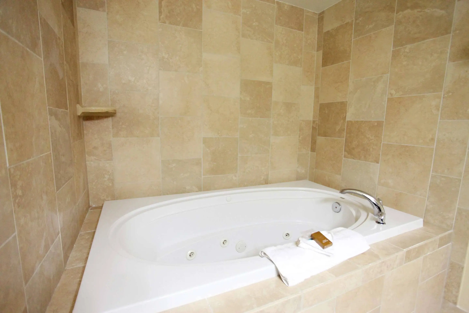 Best Western Plus Cottontree Inn