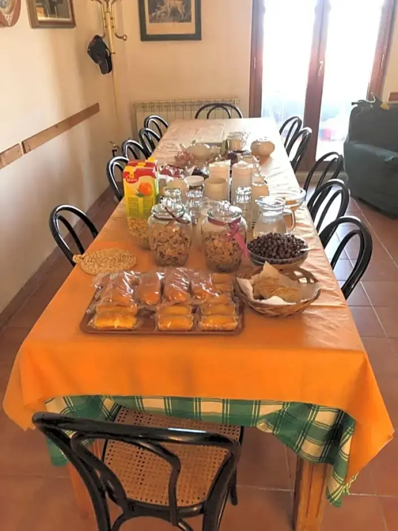 Secluded Villa in Parenti with Garden