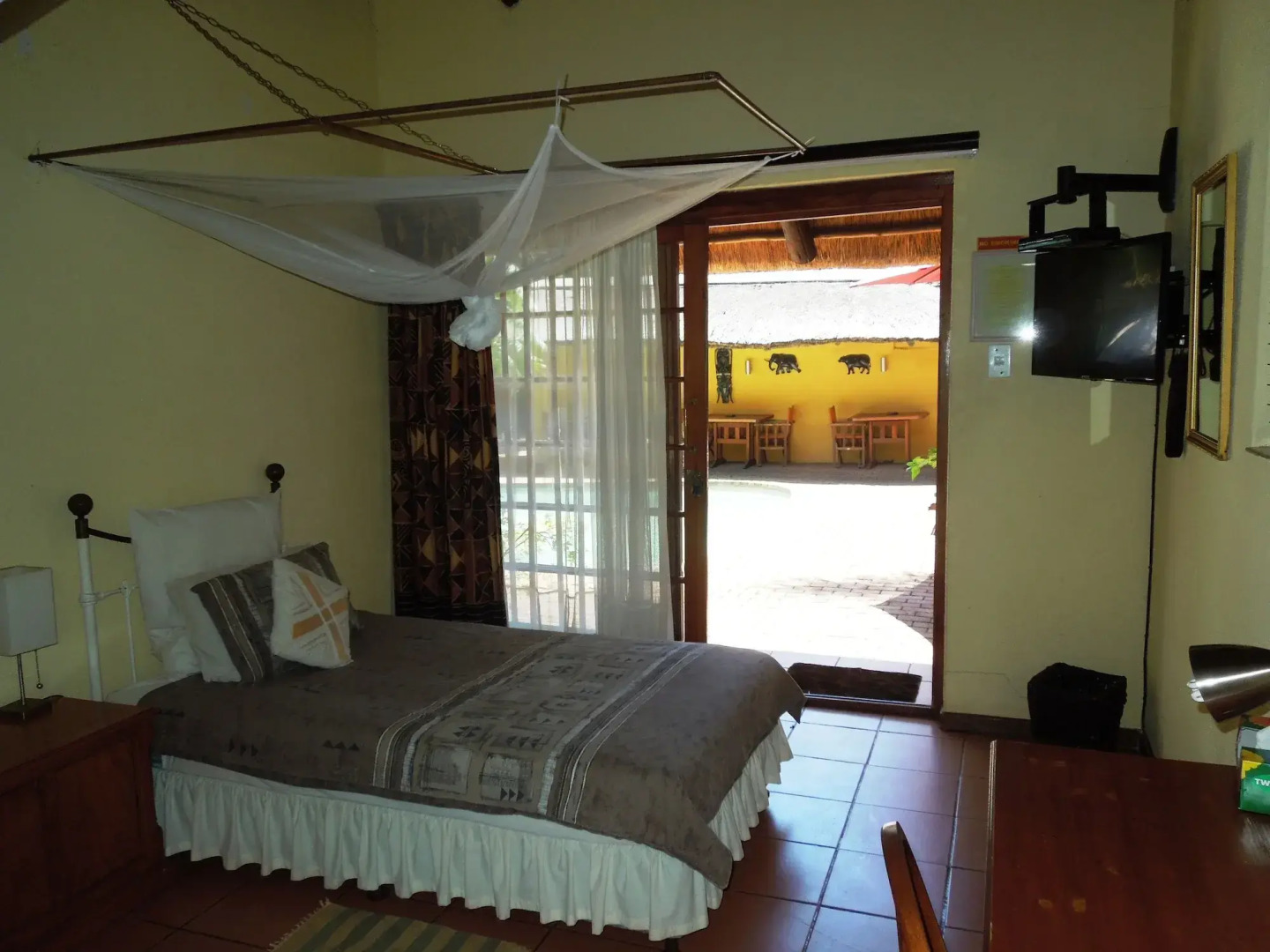 Trees Too Guest Lodge