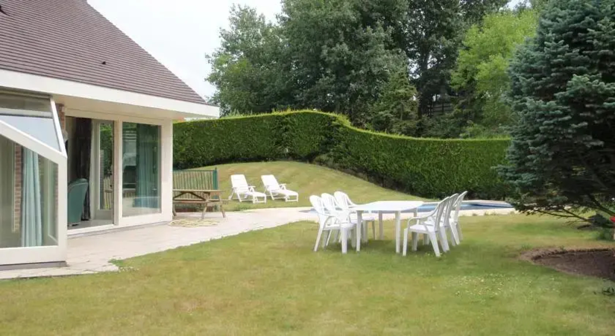 Home With Pool Oostduinkerke