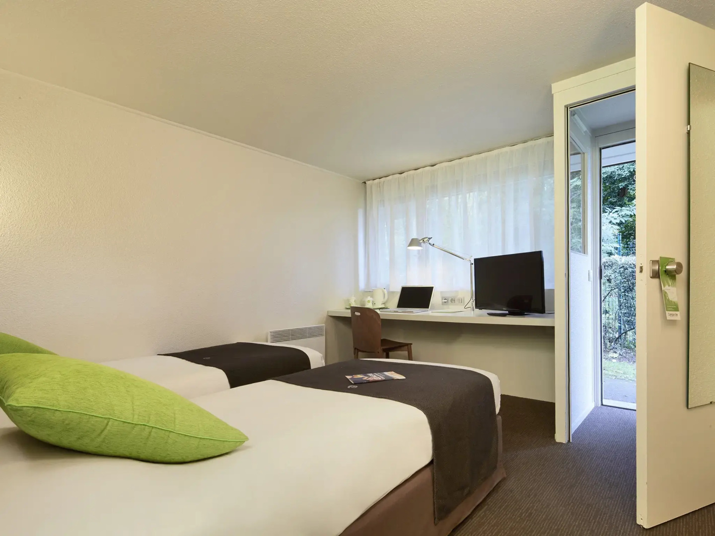 Kyriad PARIS NORD  Ecouen La Croix Verte