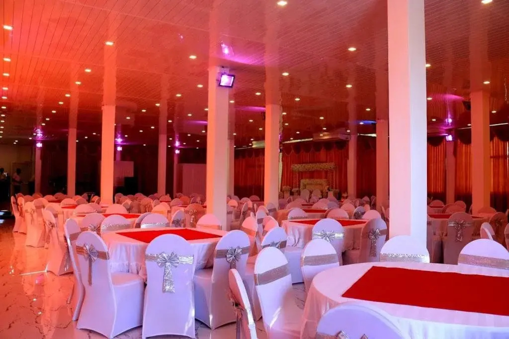 Gandhi Guest House & White Palace