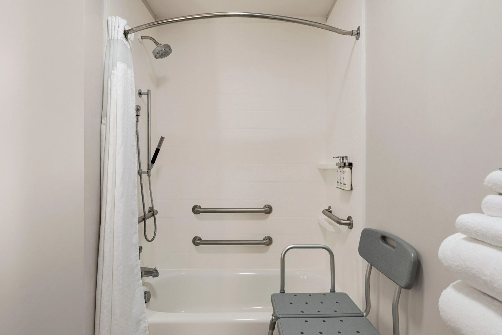 Holiday Inn Express & Suites Dalton - Walnut Ave by IHG