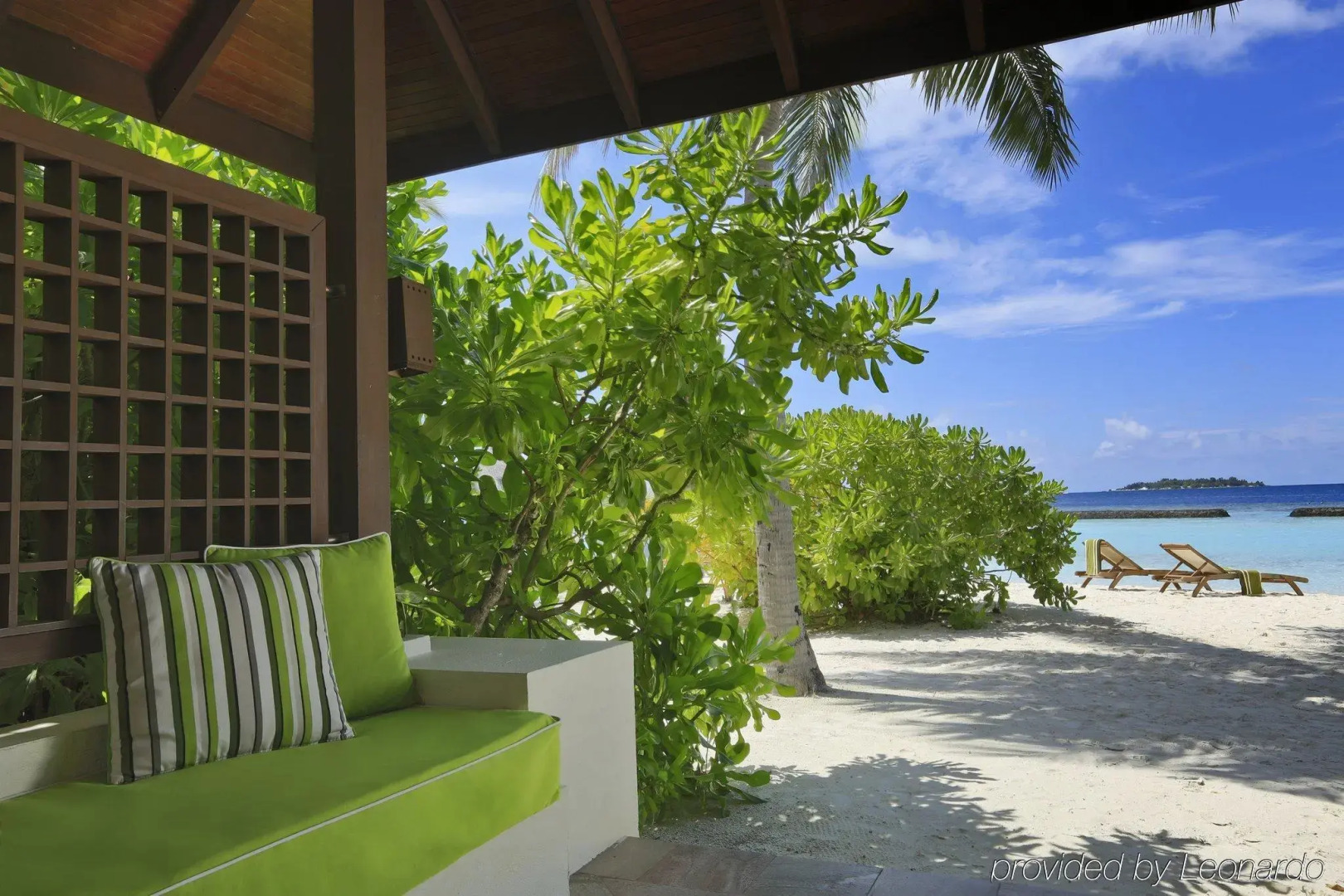 Курорт Kurumba Maldives