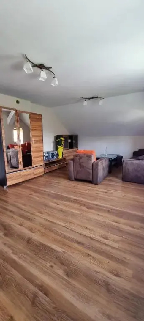 Prywatny Pokoj Z Kuchnia I Łazienka