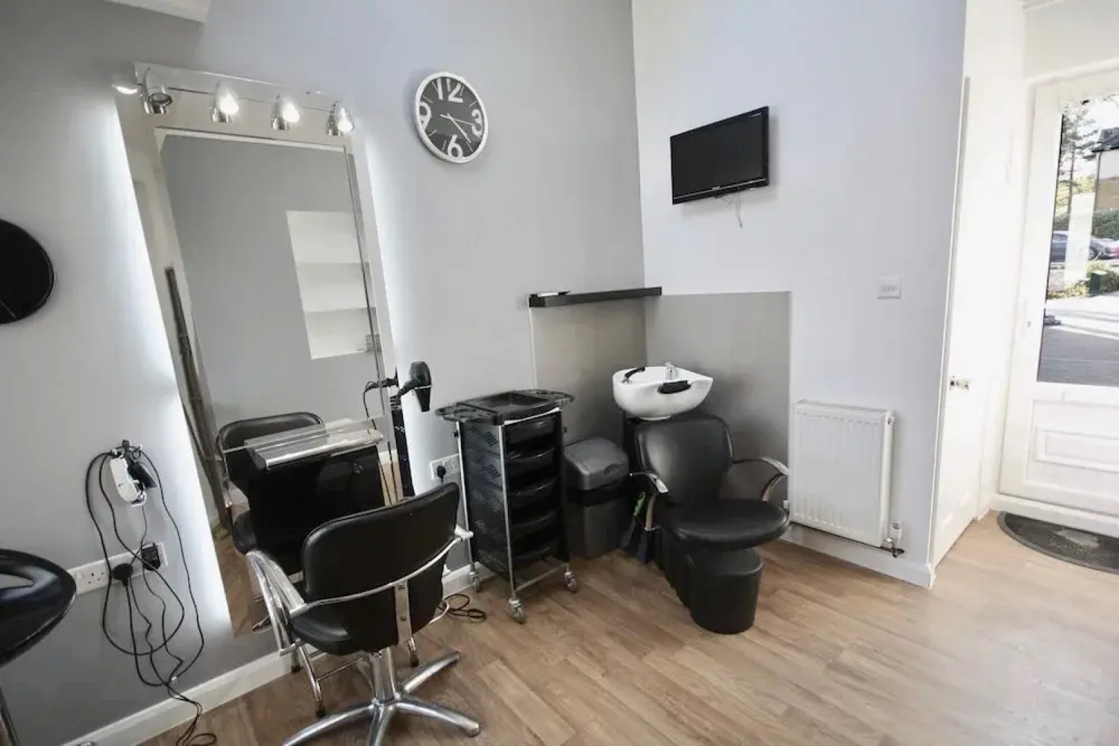 Pamper House Holiday Home And Annex