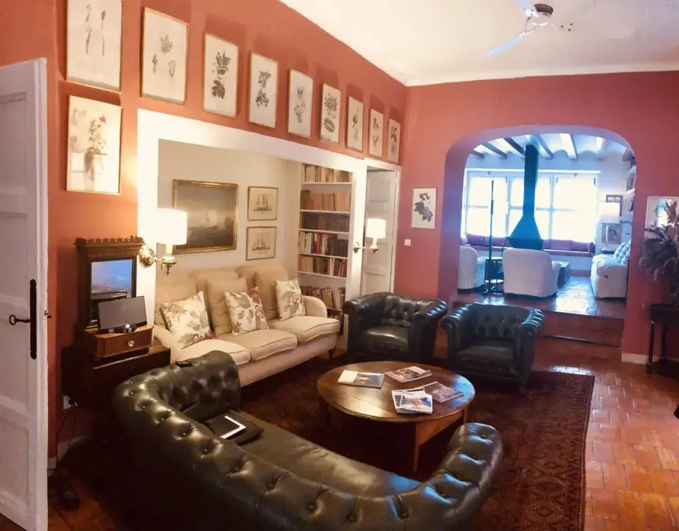 Casa Historica Al Lado Del Mar