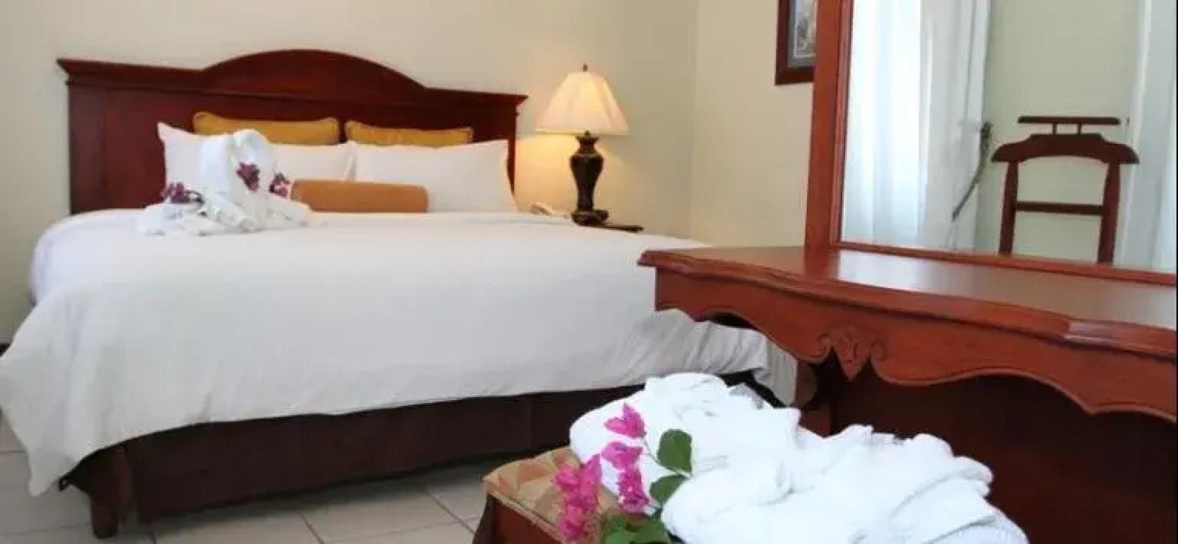 Casa Conde Hotel & Suites