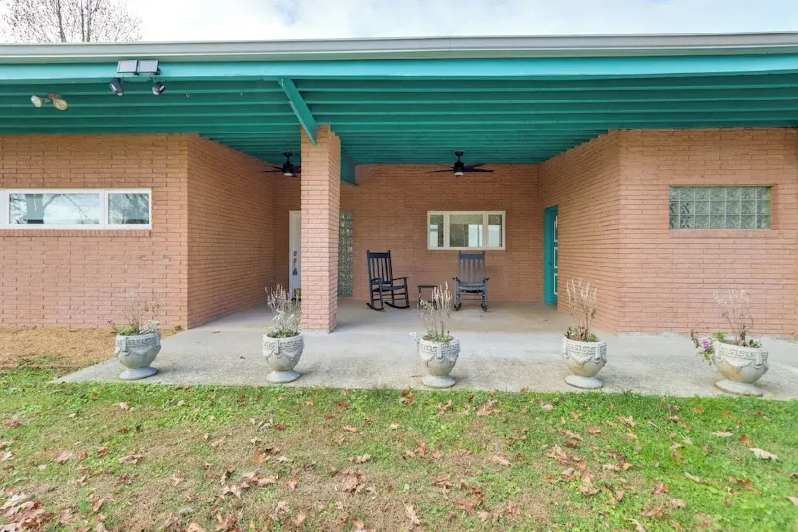 Private Saltwater Pool: Mtn-view Copperhill Home