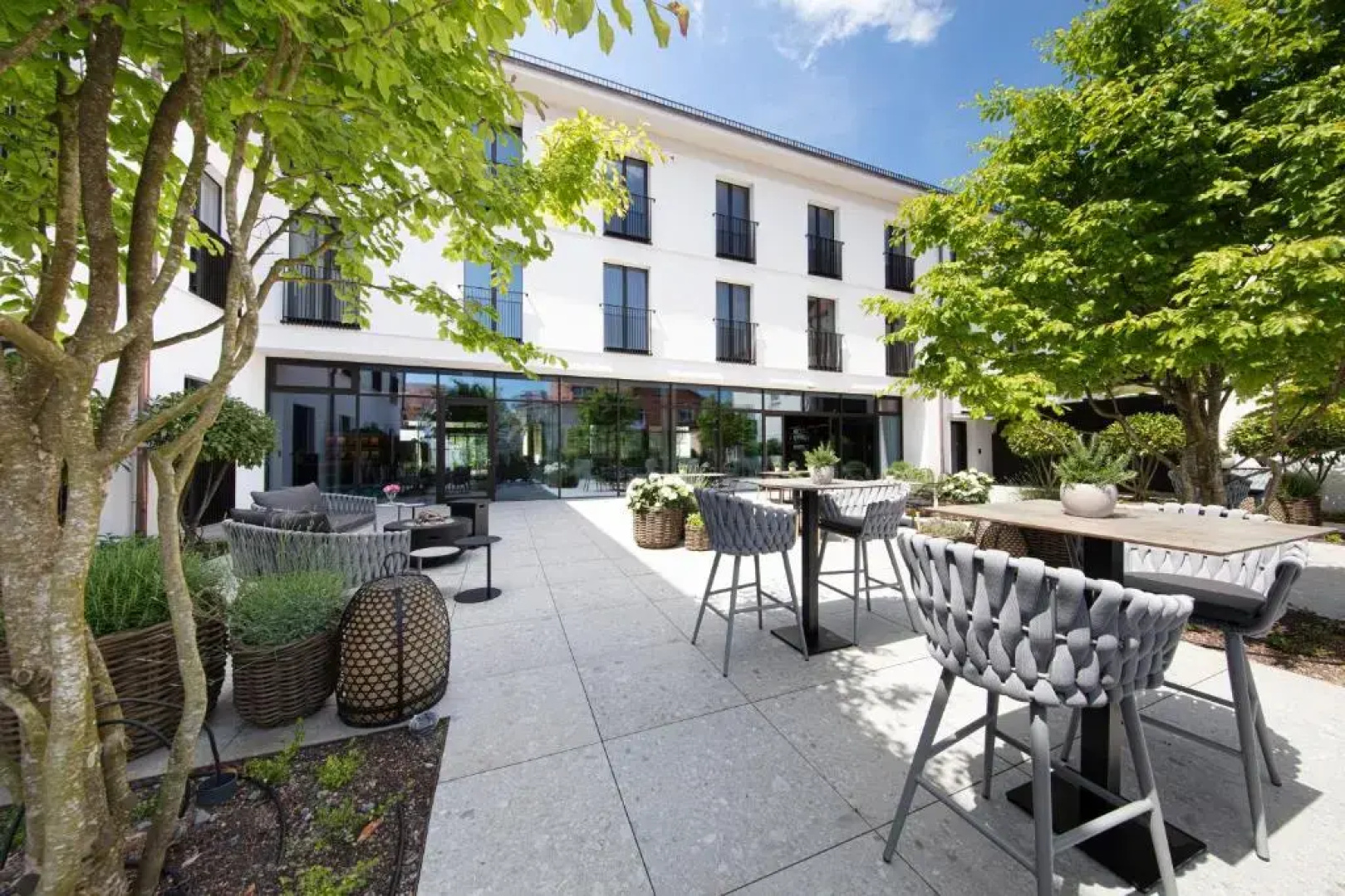 4K Hotel
