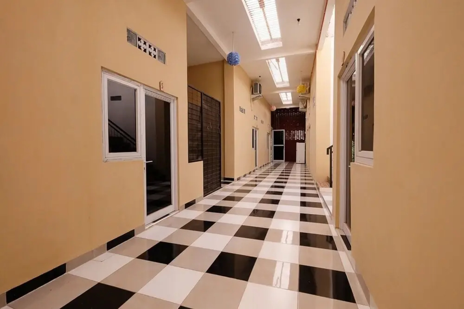 Mie Lombok by RedDoorz