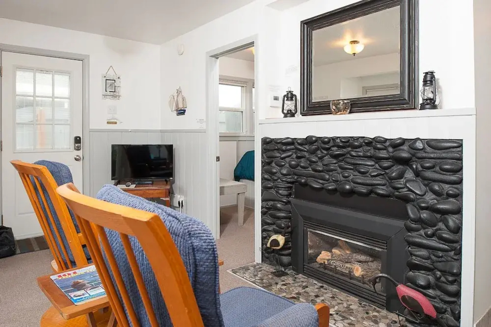 Breeze 1 Br cottage by RedAwning