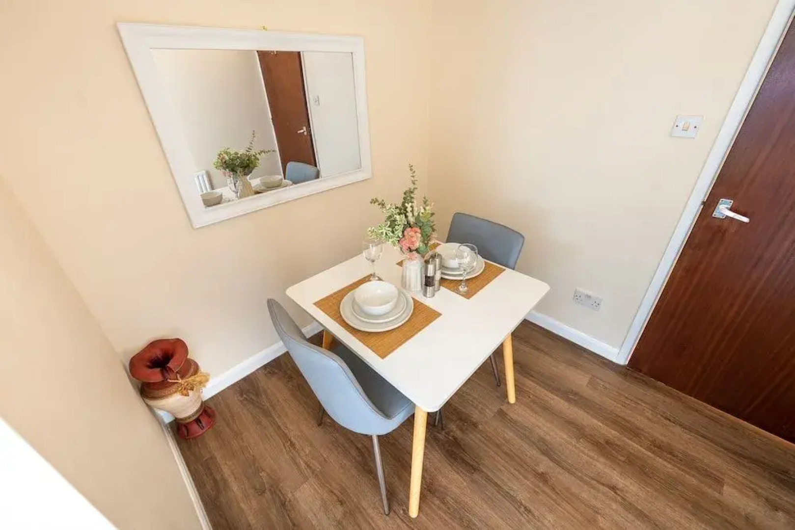 Staines Studio Apartment - Heathrow