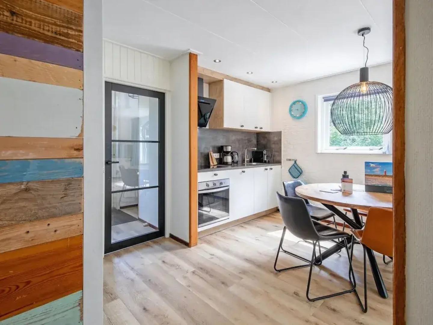 Cozy Holiday Home in Den Burg With hot tub