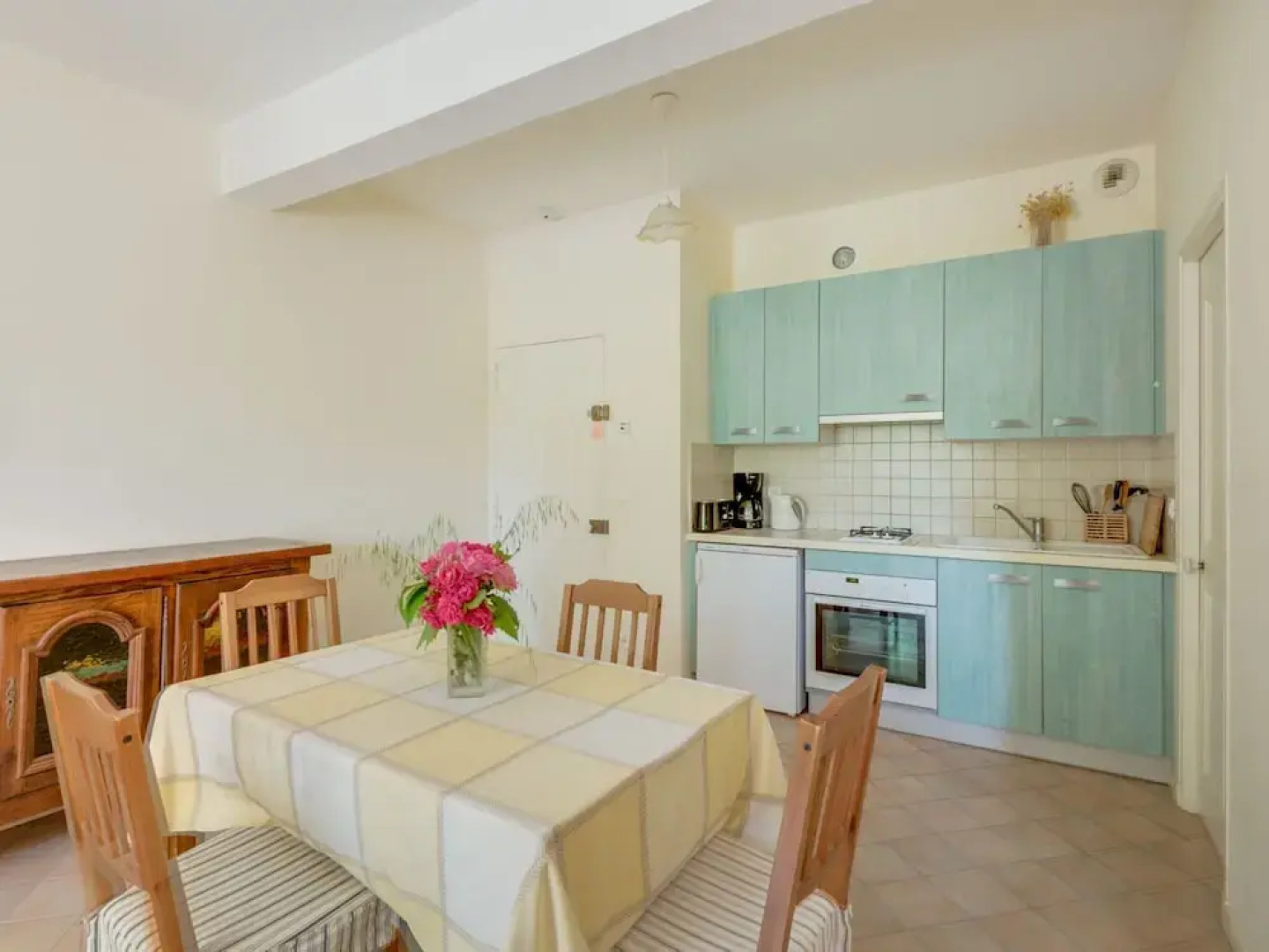 Secluded Holiday Home in Rustrel With Swimming Pool