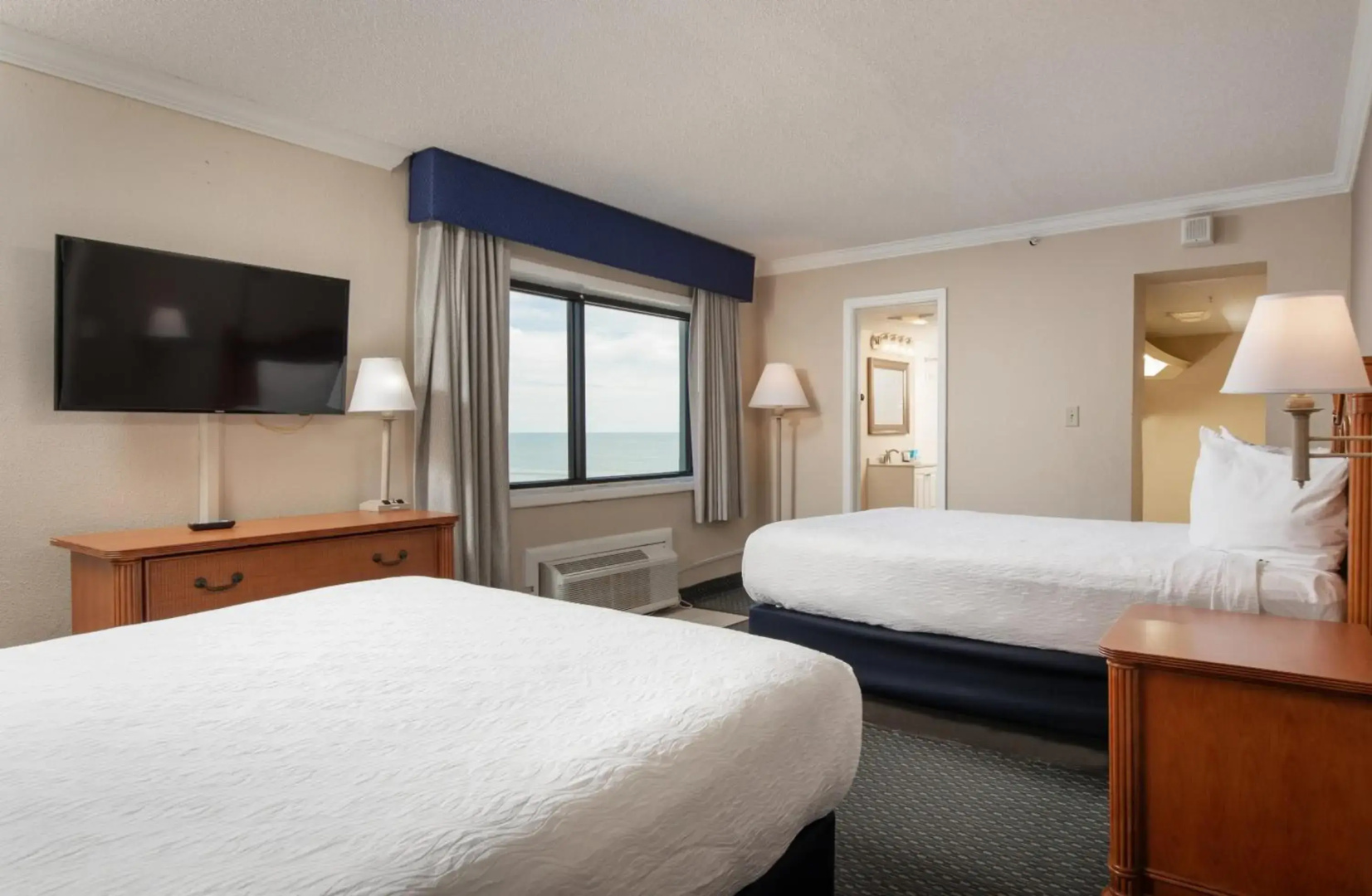 Grande Shores Ocean Resort