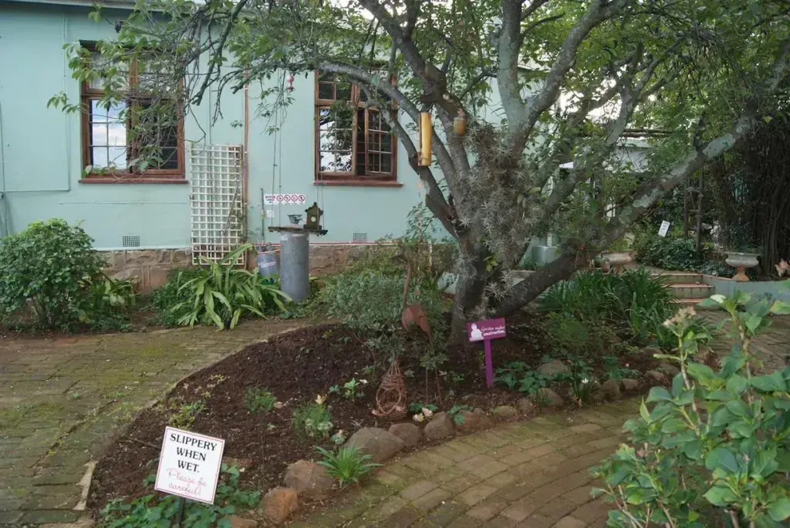The Planes Guest House