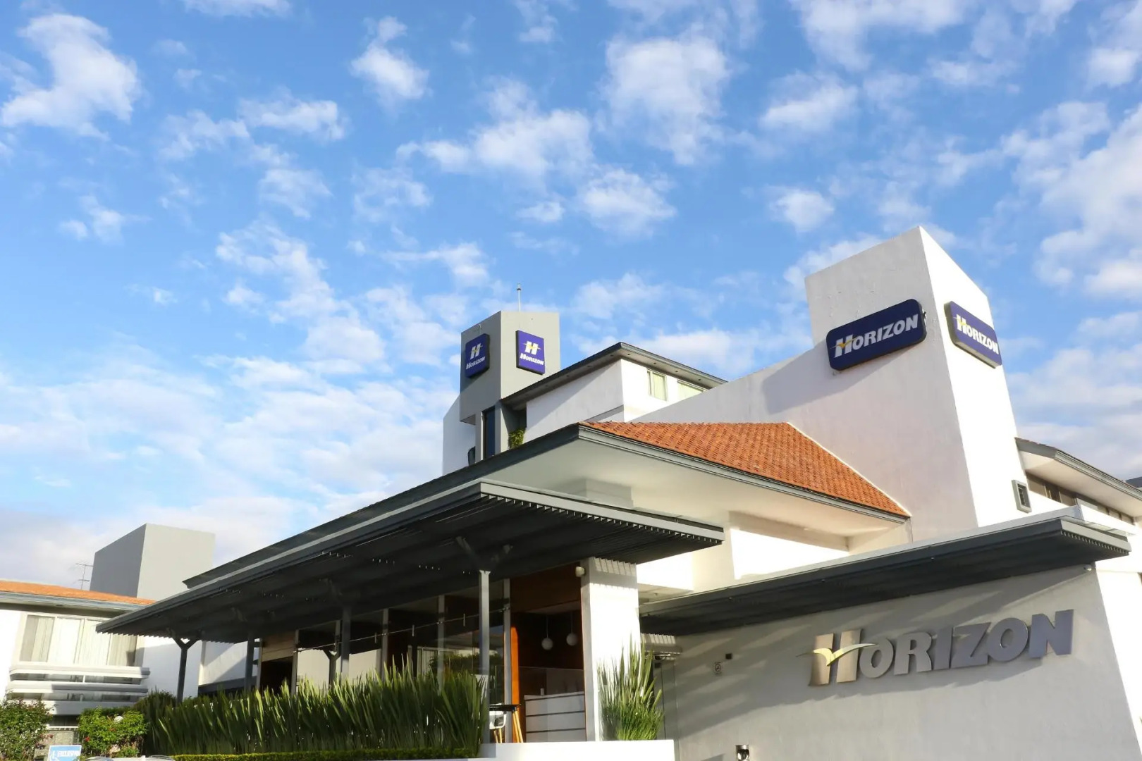 Hotel Horizon and Convention Center