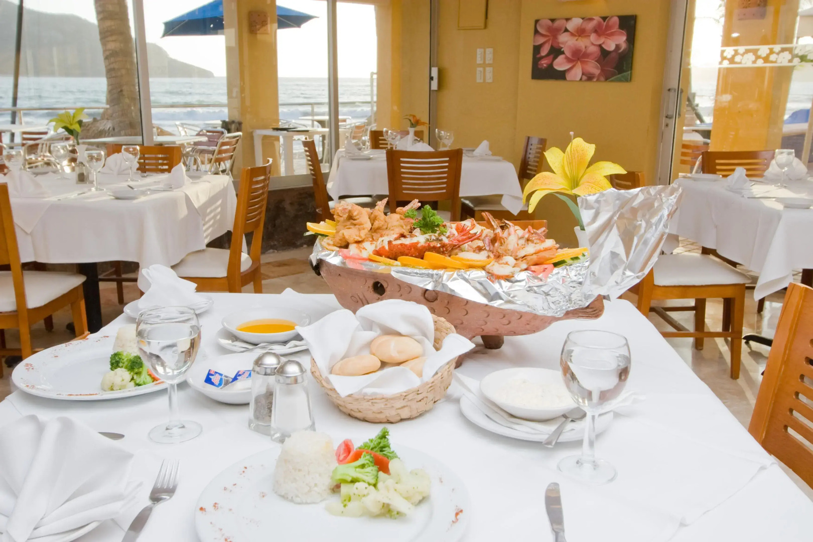 Suites Las Flores Beach Mazatlan