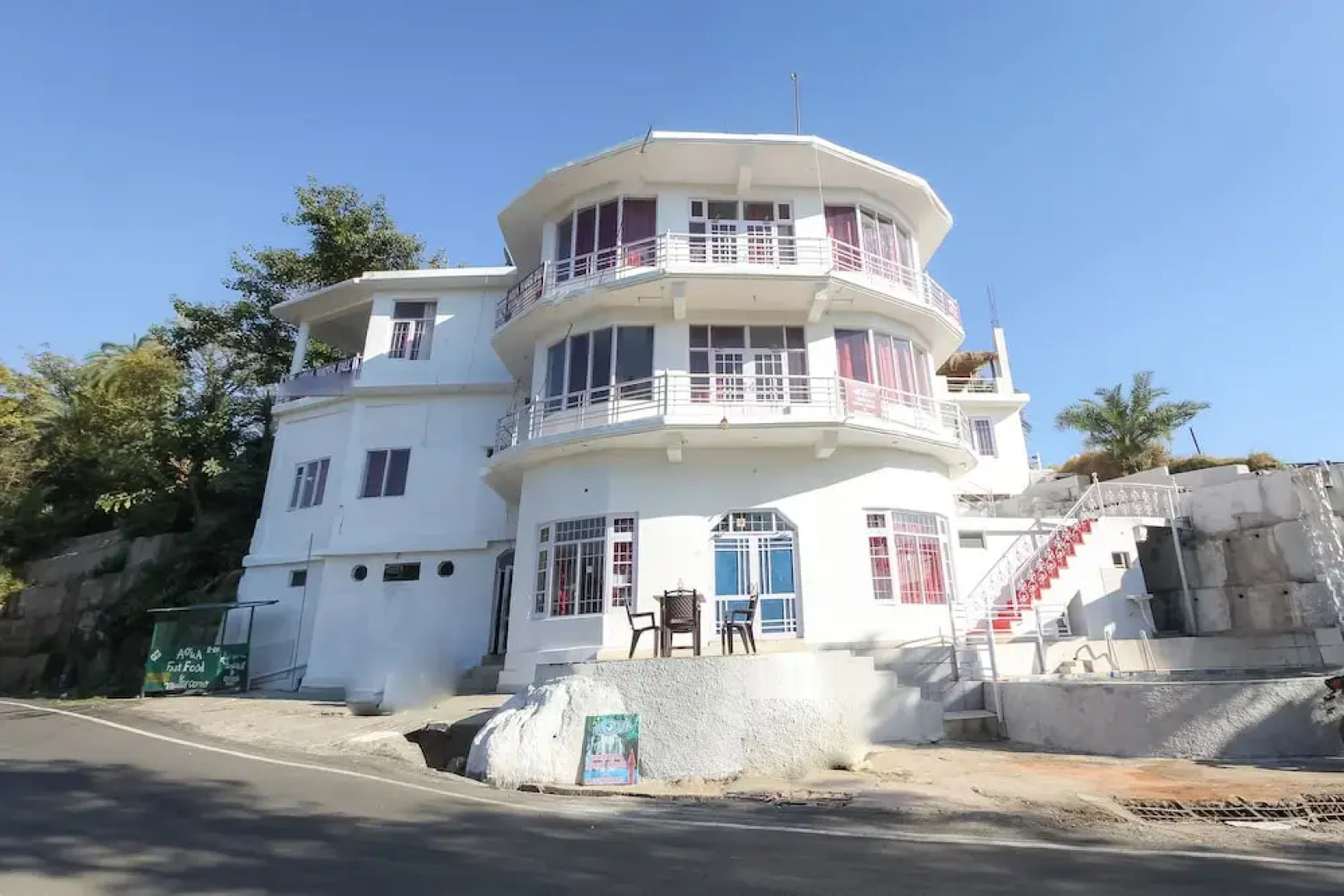 Aqua Waterfall Hotel