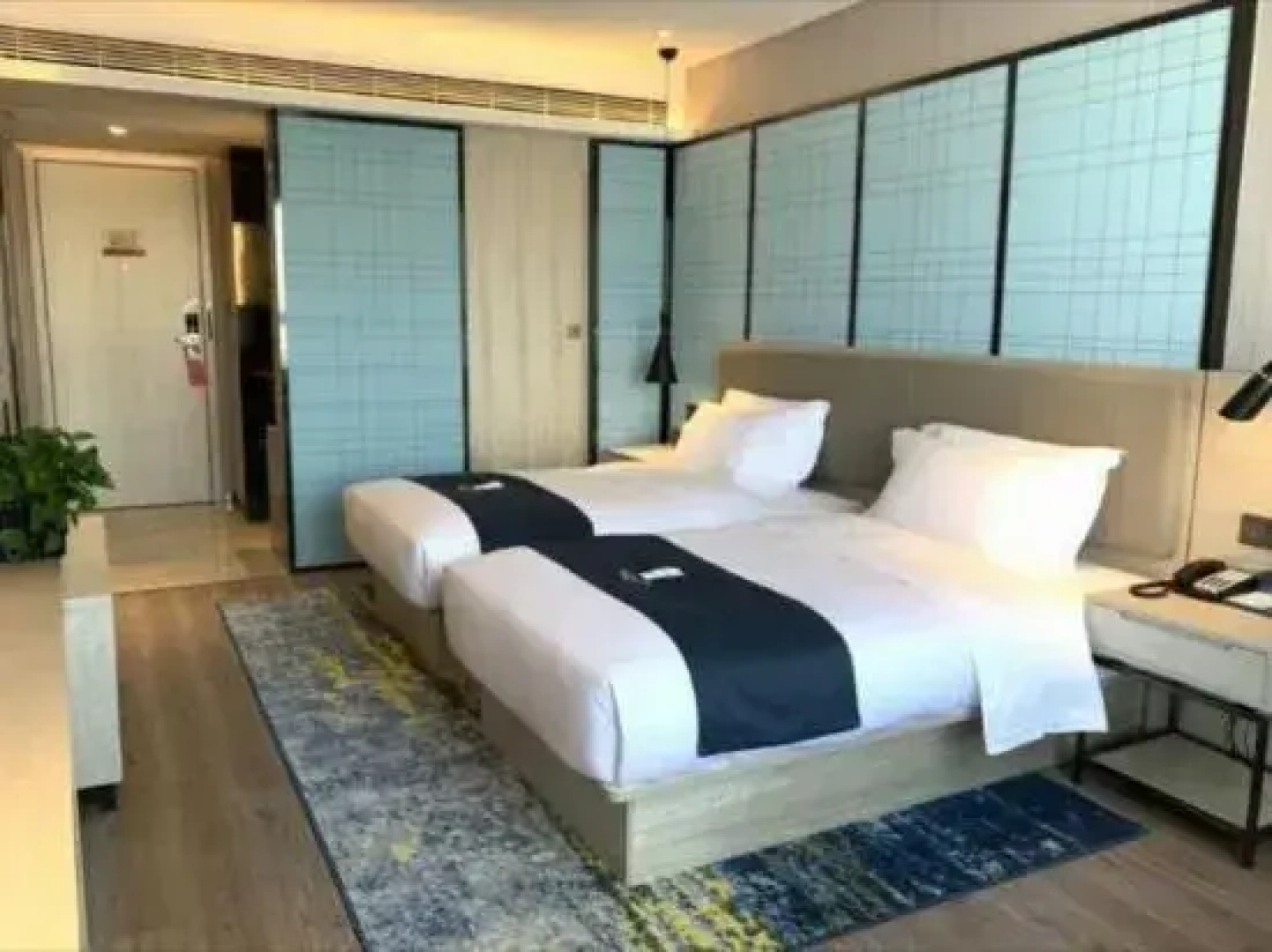 Echarm Hotel (Sihong Wutaishan Bridge)
