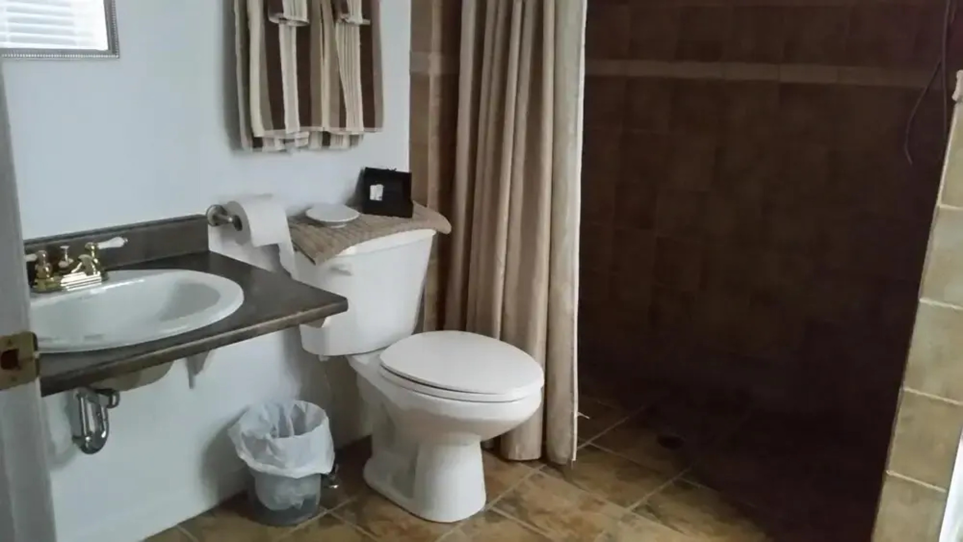 At The Harbourfront B&B