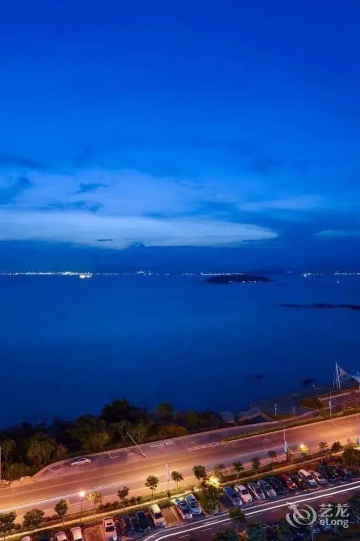 Yijing Holiday Hotel