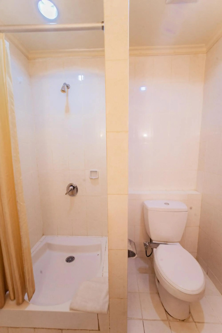 Capital O 1735 Adika Bahtera Hotel