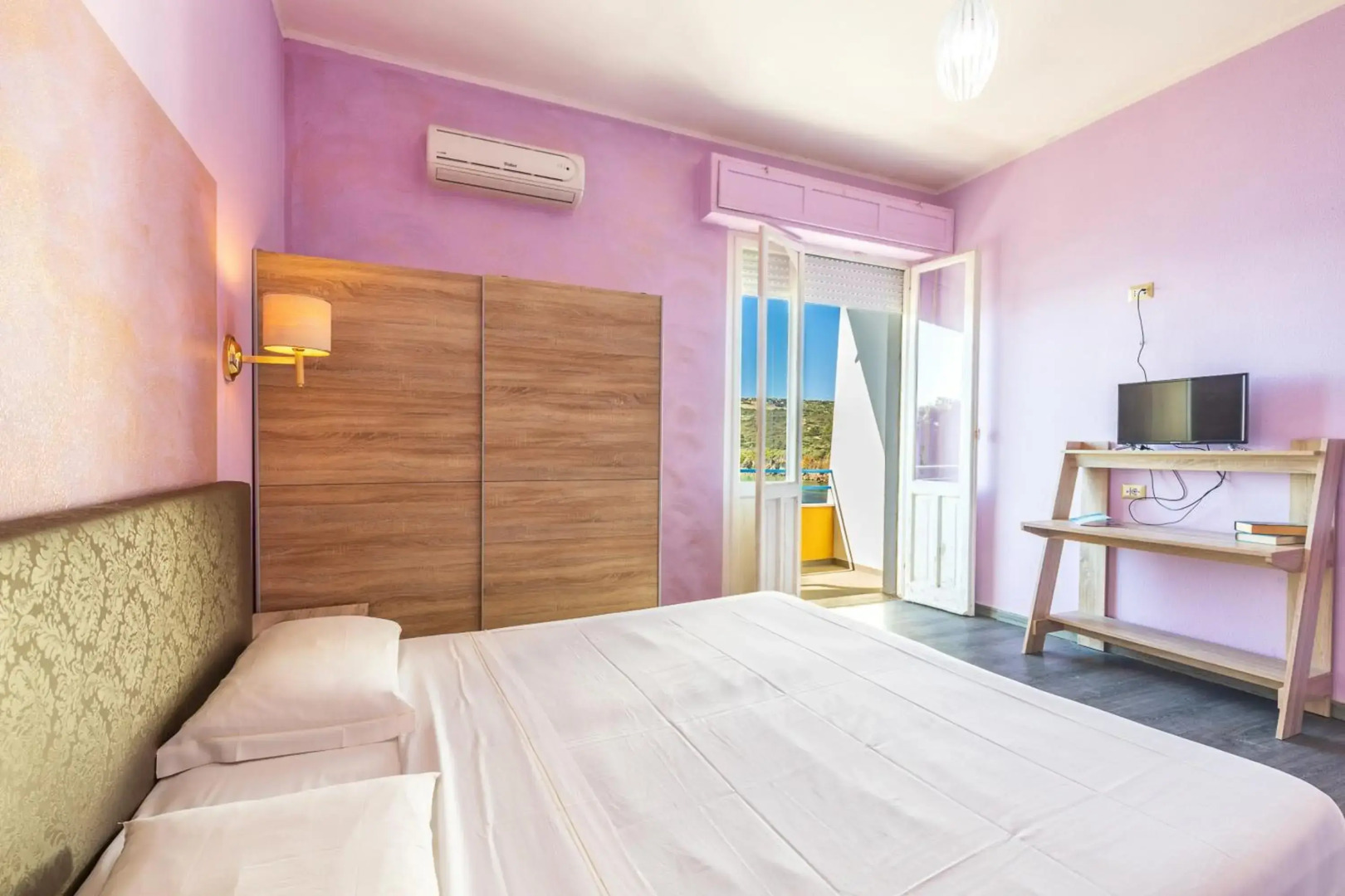 Отель Calamosca