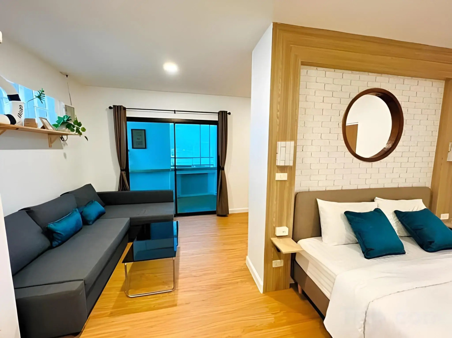 Lee's Mark Residence