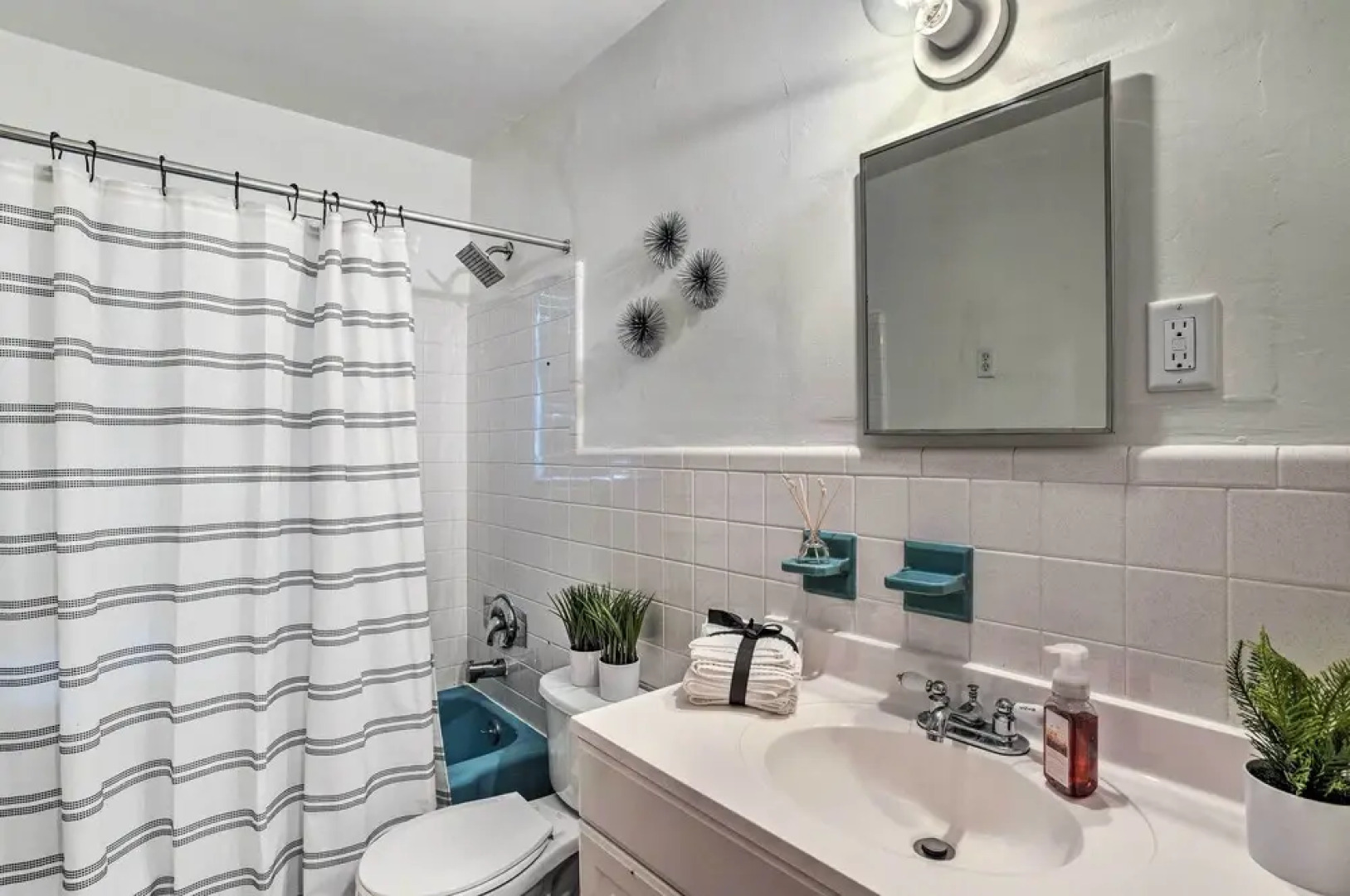 Bright Boynton Beach Getaway w/ Patio!