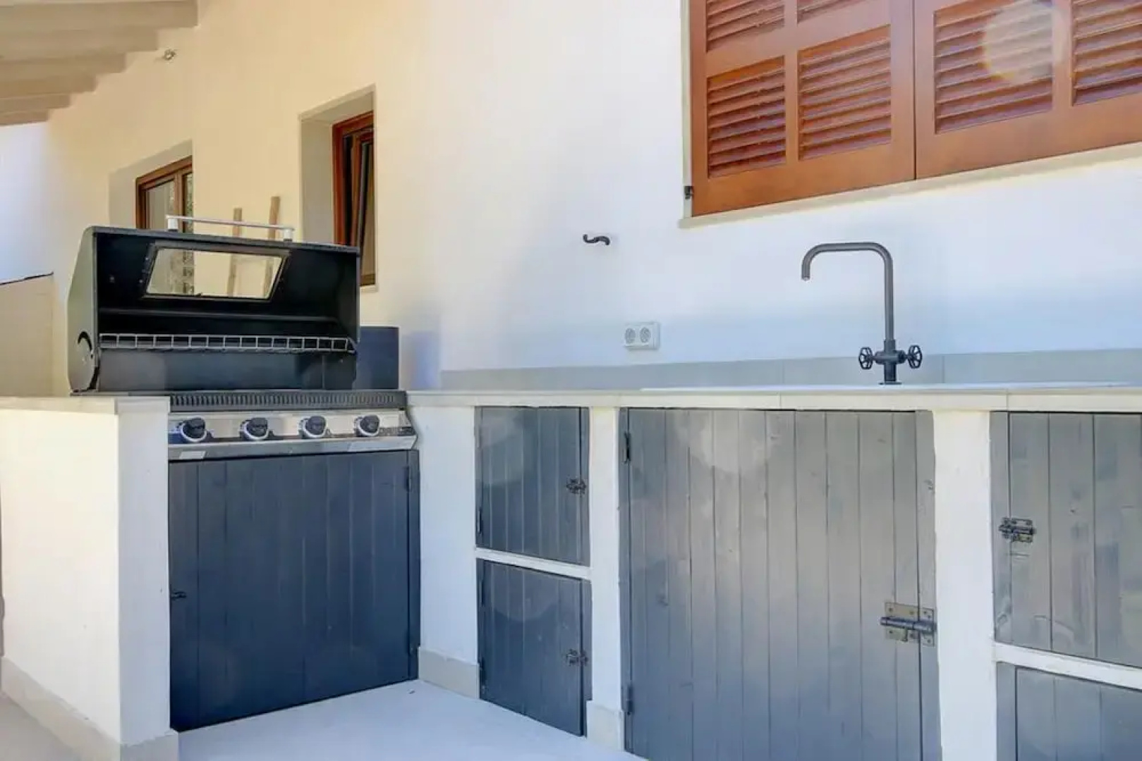 Villa - 4 Bedrooms with Pool and WiFi - 107785