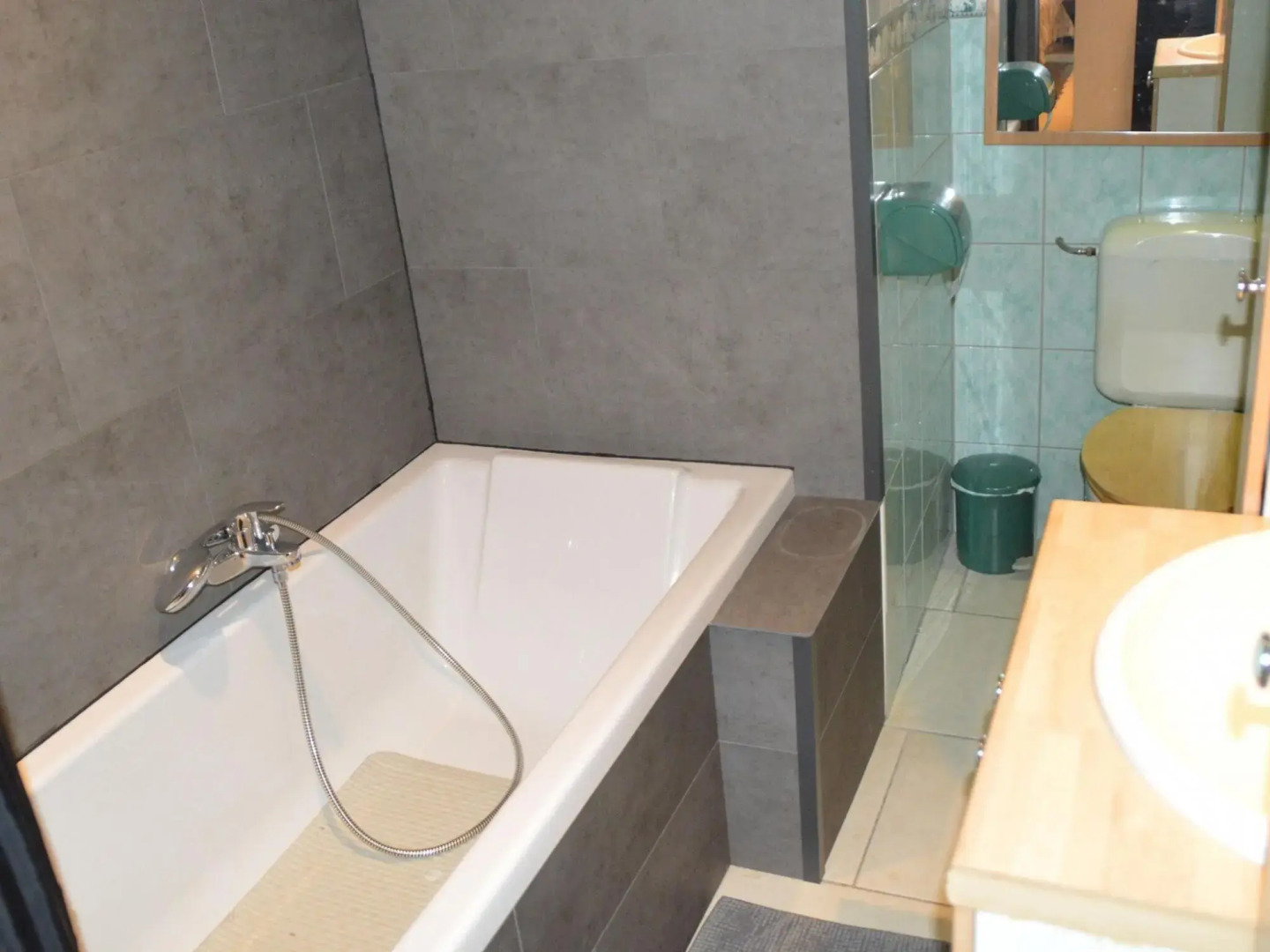 Verviers Villa With Sauna