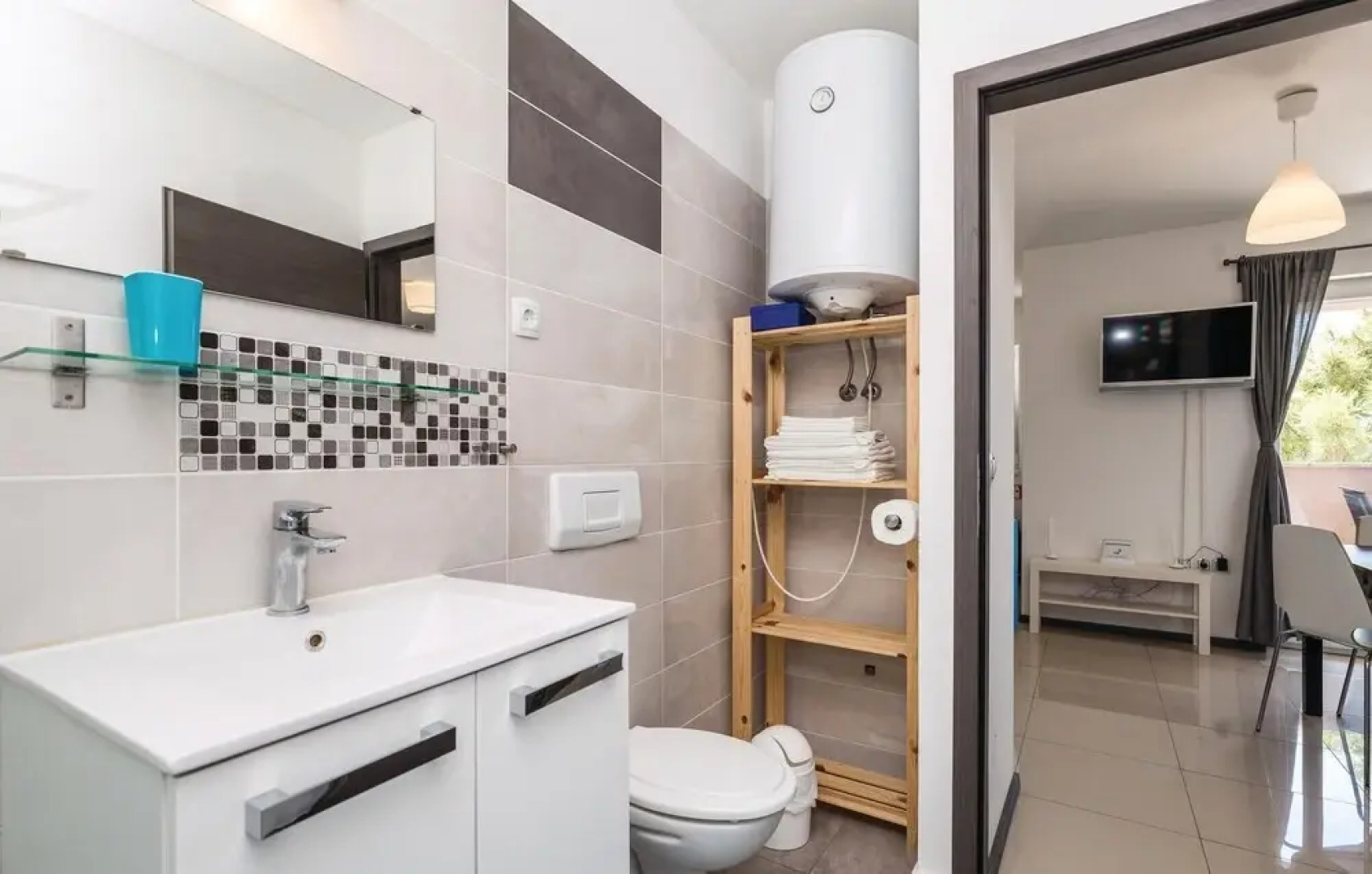 Awesome Home in Mandre With Wifi and 1 Bedrooms