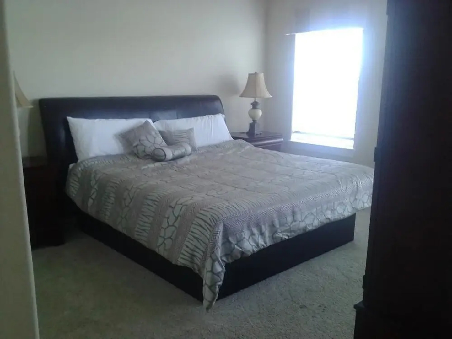 Southern Empress Lakeside Condominiums