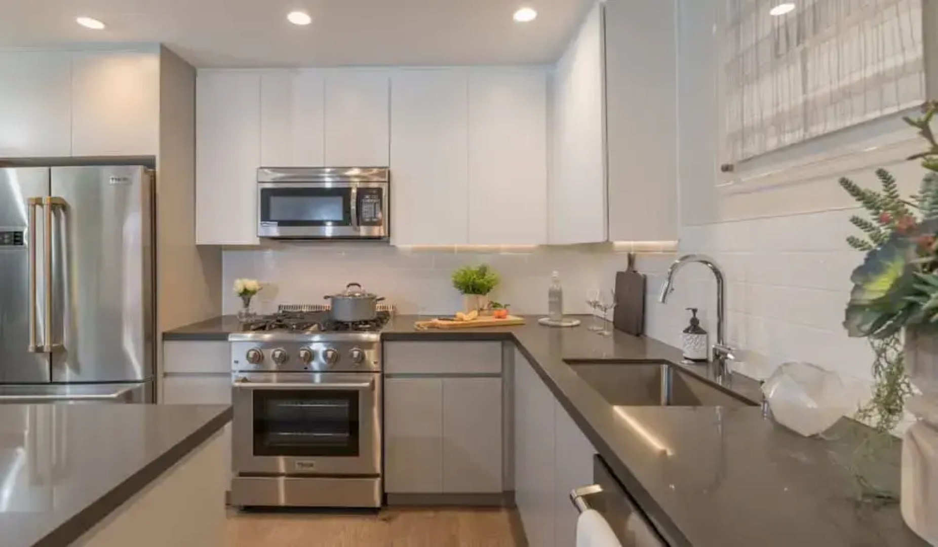 Sharon Green Condominiums