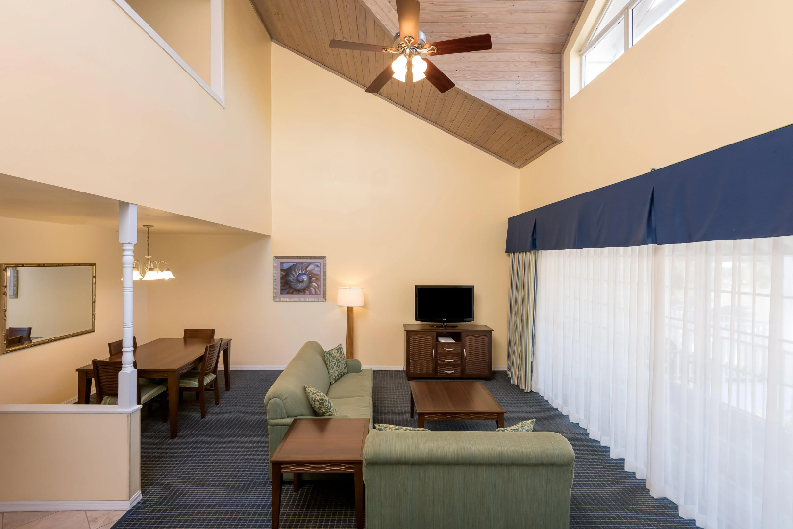 Holiday Inn & Suites Clearwater Beach S-Harbourside by IHG