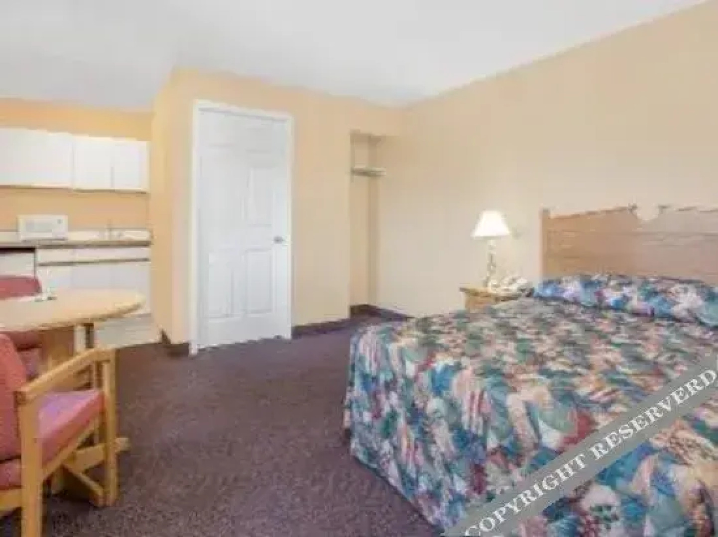 Super 8 Motel - Penticton