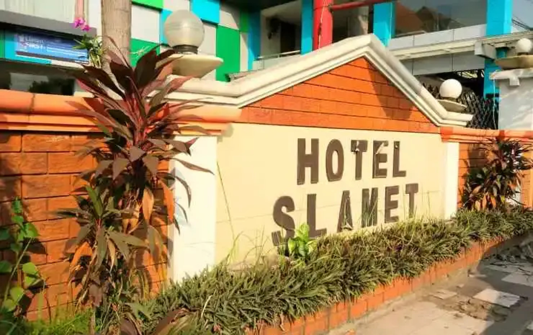 Slamet Hotel